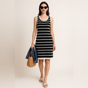 Max Studio 100% stripped Cotton B&W dress. Sleeveless NWT. Size XS